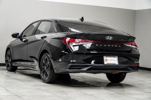 Used 2021 Hyundai Elantra SEL w/ Convenience Package image 10