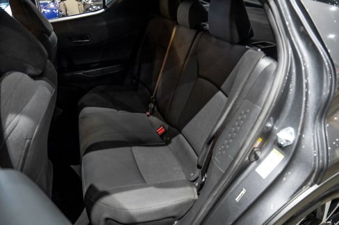 Used 2018 Toyota C-HR XLE image 40