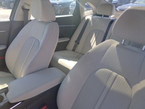 Used 2023 Hyundai Sonata SEL w/ Convenience Package image 13
