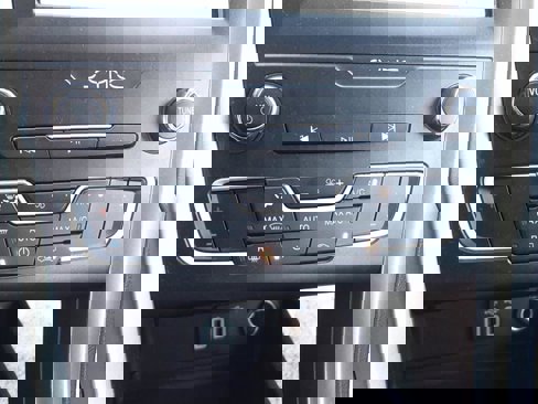 Used 2020 Ford Fusion SE image 22