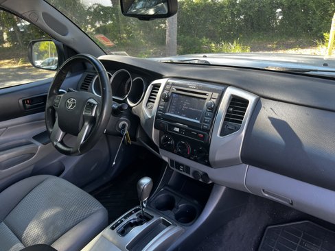 Used 2013 Toyota Tacoma 2WD Access Cab image 34