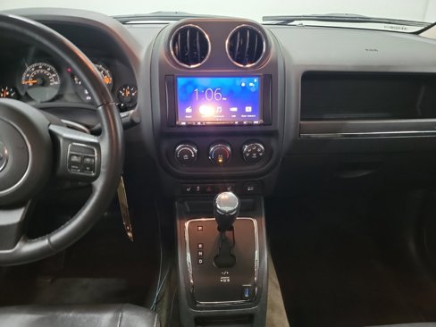 Used 2016 Jeep Patriot High Altitude image 30