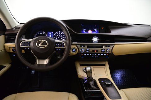 Used 2018 Lexus ES 350 image 3
