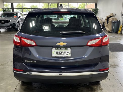 Used 2018 Chevrolet Equinox LS image 5