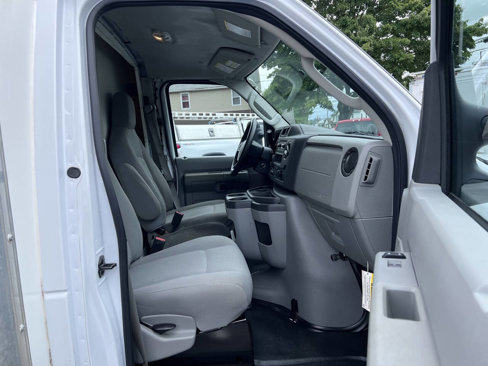 Used 2023 Ford E-450 and Econoline 450 Super Duty w/ Power Windows & Locks Group image 26