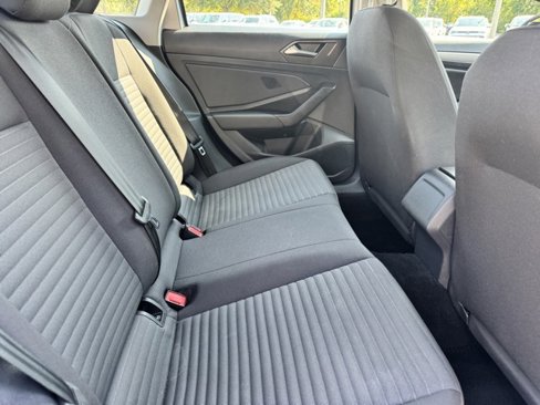 Certified 2024 Volkswagen Jetta S image 8