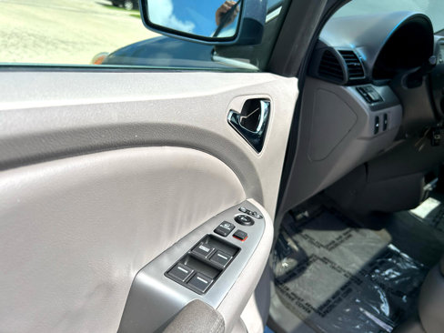Used 2010 Honda Odyssey EX-L image 12