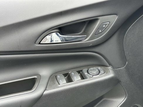 Used 2022 Chevrolet Equinox LT image 17