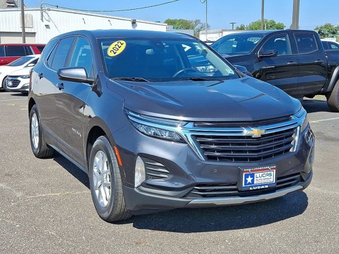 Used 2022 Chevrolet Equinox LT image 2