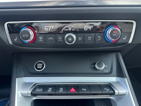 Certified 2025 Audi Q3 2.0T Premium Plus image 18
