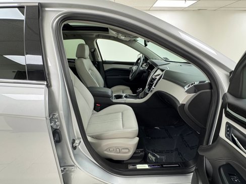 Used 2015 Cadillac SRX Luxury w/ Driver Awareness Package image 14