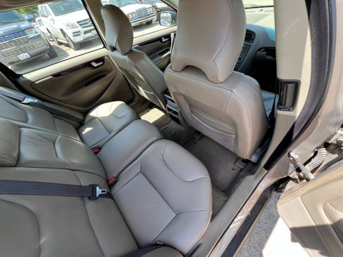 Used 2002 Volvo V70 Cross Country image 44