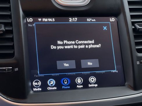 Used 2020 Chrysler 300 Touring image 24