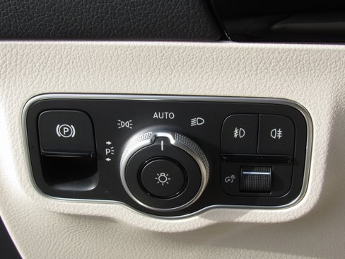 New 2025 Mercedes-Benz GLA 250 4MATIC image 35