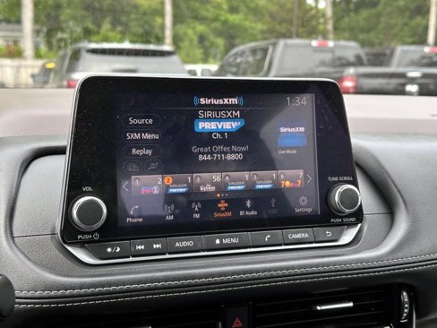 Certified 2022 Nissan Rogue SV image 29