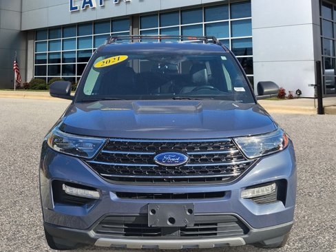 Used 2021 Ford Explorer XLT w/ Equipment Group 202A image 8