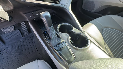Used 2023 Toyota Camry SE image 19