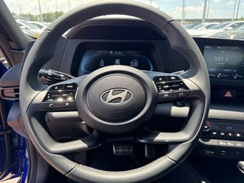 New 2025 Hyundai Elantra Sport image 16