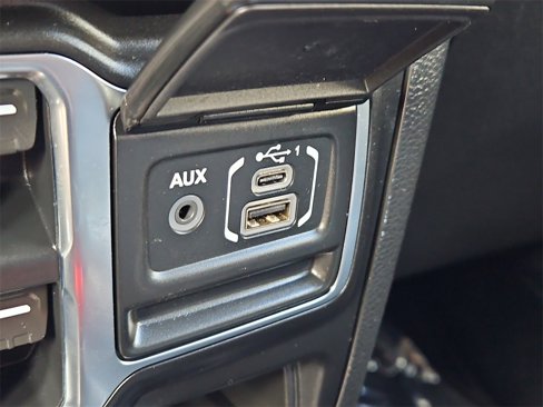 Used 2021 Jeep Wrangler Unlimited Sahara w/ Dual Top Group image 19