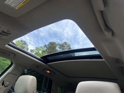 Used 2016 Cadillac SRX Luxury image 32