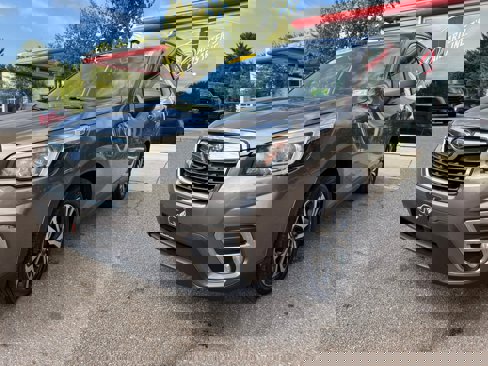 Used 2020 Subaru Forester Limited image 1