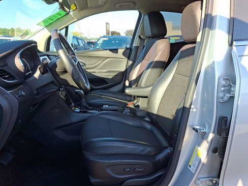 Certified 2020 Buick Encore Preferred w/ Safety Package image 13