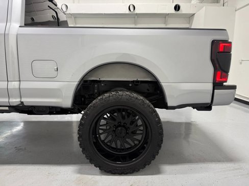 Used 2022 Ford F250 Lariat w/ Lariat Ultimate Package image 9
