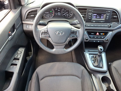 Used 2018 Hyundai Elantra SE image 12