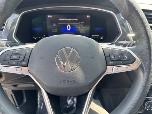 Certified 2022 Volkswagen Tiguan S image 17