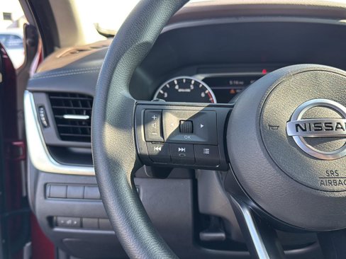 Used 2021 Nissan Rogue S image 18