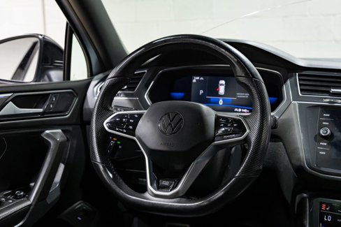 Used 2022 Volkswagen Tiguan SE R-Line image 39