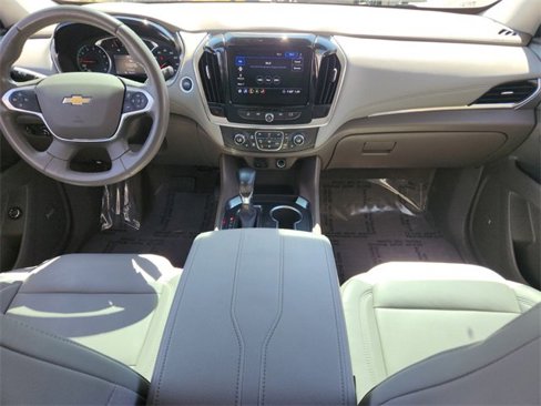 Used 2021 Chevrolet Traverse LT w/ LT Premium Package image 12