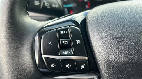 Certified 2021 Ford Escape SE w/ Cold Weather Package image 17