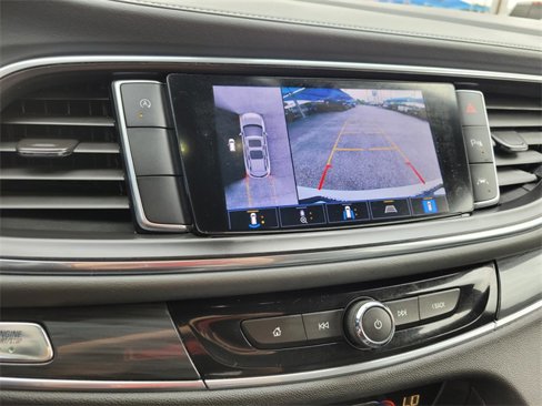 Used 2022 Buick Enclave Premium image 22
