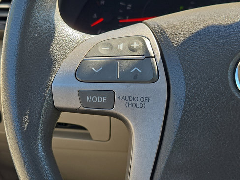 Used 2008 Toyota Camry LE image 14