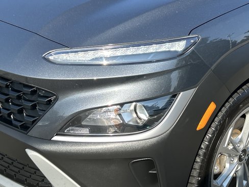 Used 2023 Hyundai Kona SEL image 9