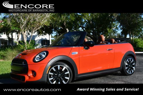 Used 2020 MINI Cooper S image 1