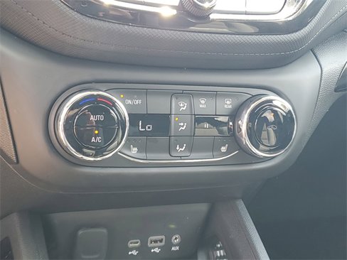 Used 2023 Chevrolet TrailBlazer LT w/ Convenience Package image 18