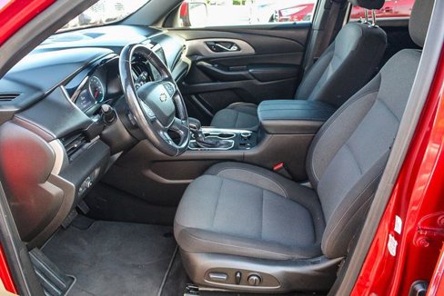 Used 2022 Chevrolet Traverse LT image 24