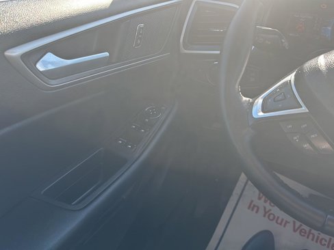 Used 2022 Ford Edge SEL w/ Convenience Package image 19
