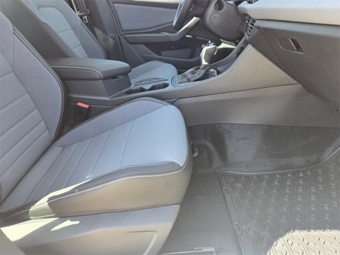 New 2025 Volkswagen Jetta SE image 11