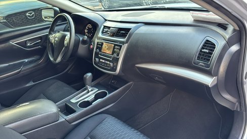 Used 2017 Nissan Altima 2.5 SV image 24
