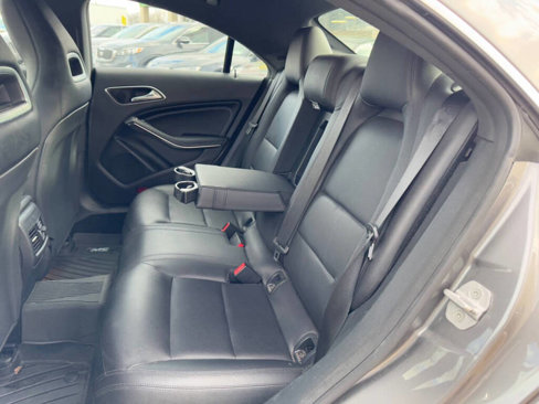 Used 2015 Mercedes-Benz CLA 250 4MATIC image 8