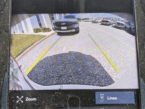 Certified 2022 Volvo XC90 T6 Momentum w/ Advanced Package image 20