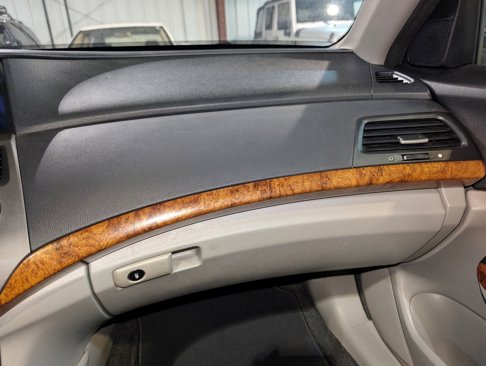 Used 2011 Honda Accord EX image 32