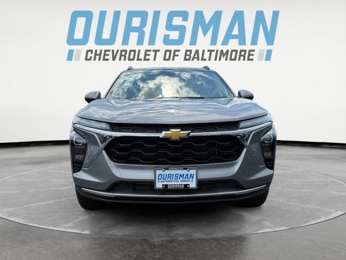 New 2025 Chevrolet Trax LT w/ Driver Confidence Package image 8