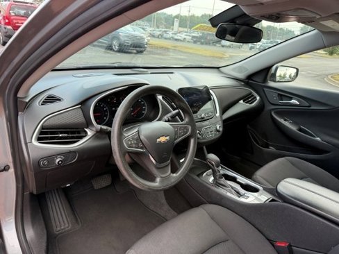 Used 2024 Chevrolet Malibu LT image 11