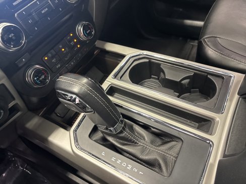 Used 2016 Ford F150 Lariat w/ Equipment Group 502A Luxury image 43