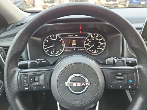 Used 2024 Nissan Rogue SV image 22