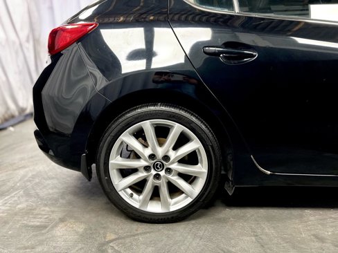 Used 2017 MAZDA MAZDA3 Touring image 12